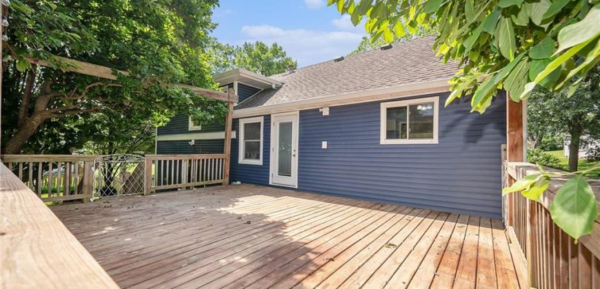Homes for Sale in Kansas City, MO 64118 | 1600 NE 49th Terrace