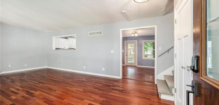Homes for Sale in Kansas City, MO 64118 | 1600 NE 49th Terrace