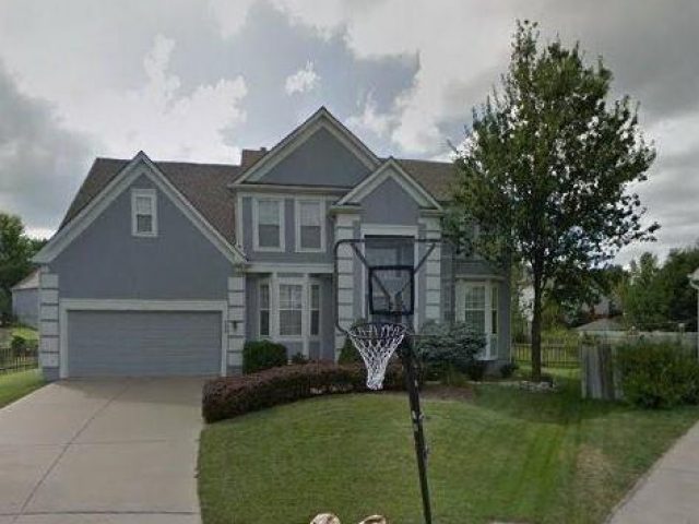 Homes for Sale in Kansas City, MO 64155 | 900 NE 93rd Court