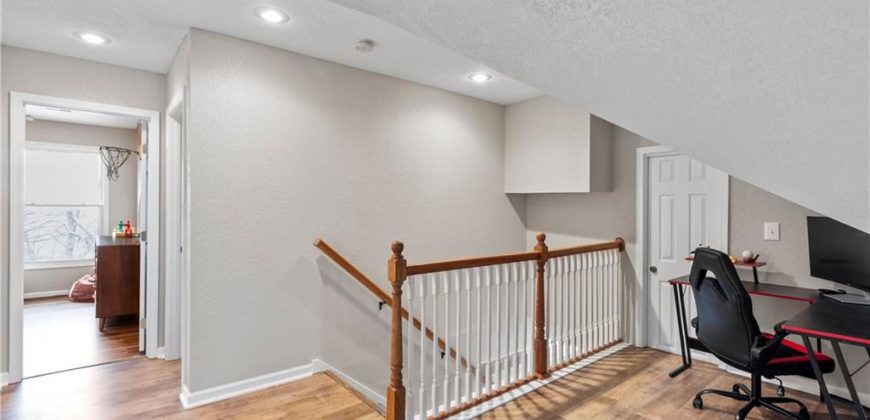 Homes for Sale in Smithville, MO 64089 | 302 W Summit Street