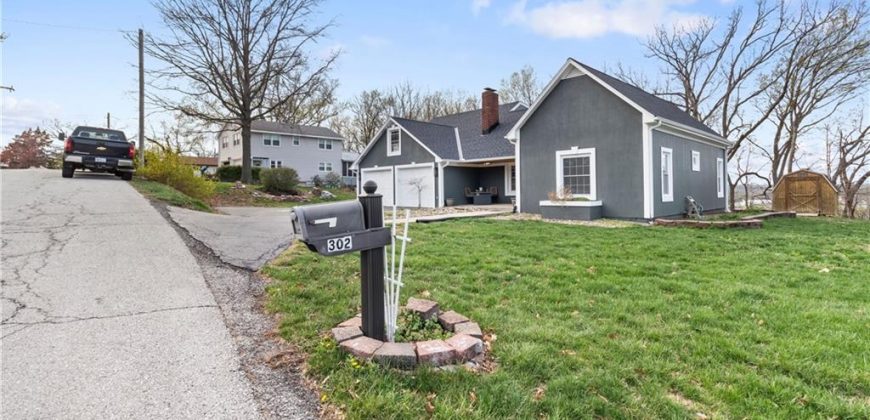 Homes for Sale in Smithville, MO 64089 | 302 W Summit Street