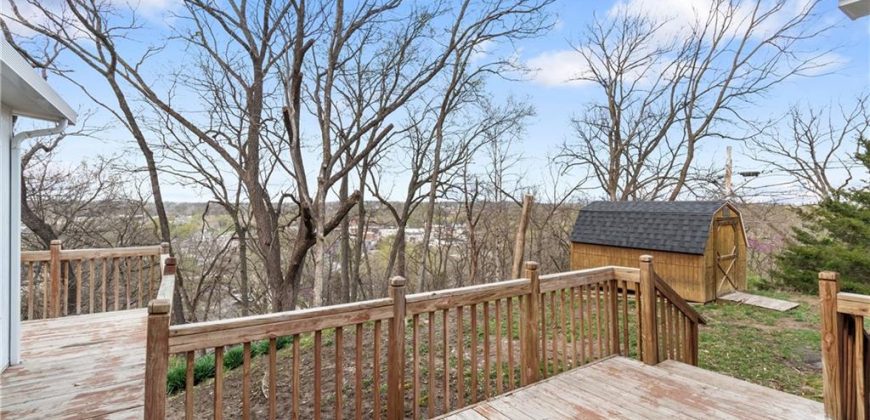 Homes for Sale in Smithville, MO 64089 | 302 W Summit Street