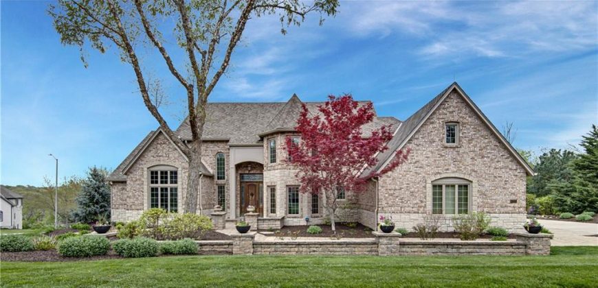 Homes for Sale in Kansas City, MO 64116 | 4319 N Mulberry Drive