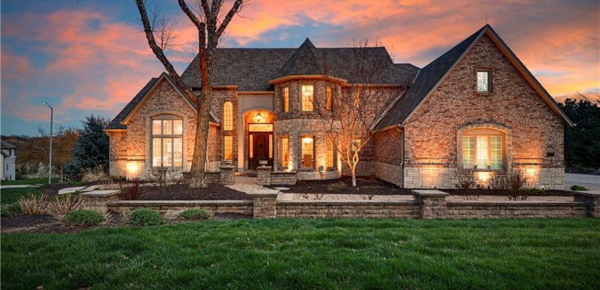 Homes for Sale in Kansas City, MO 64116 | 4319 N Mulberry Drive