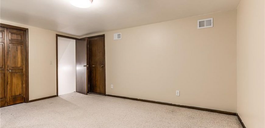 Homes for Sale in Gladstone, MO 64118 | 6704 N Garfield Street