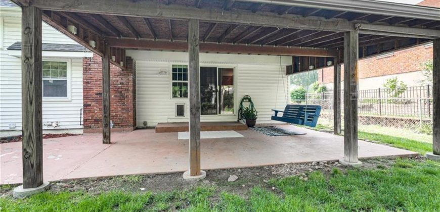 Homes for Sale in Gladstone, MO 64118 | 6704 N Garfield Street