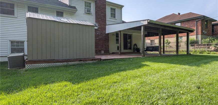 Homes for Sale in Gladstone, MO 64118 | 6704 N Garfield Street