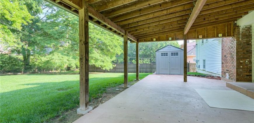 Homes for Sale in Gladstone, MO 64118 | 6704 N Garfield Street