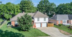 Homes for Sale in Gladstone, MO 64118 | 6704 N Garfield Street