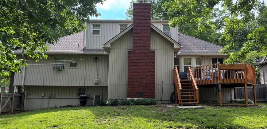 Homes for Sale in Gladstone, MO 64119 | 6009 N Monroe Avenue