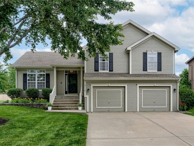 Homes for Sale in Kansas City, MO 64157 | 8116 NE 97th Street