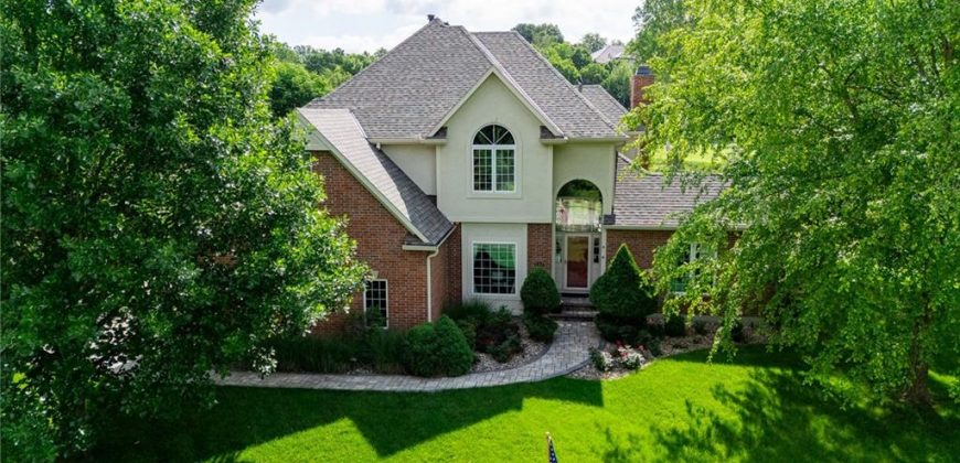 Homes for Sale in Parkville, MO 64152 | 6501 N NATIONAL Drive