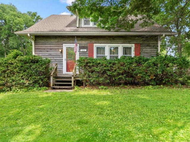 Homes for Sale in Glenaire, MO 64068 | 115  Adkins Road