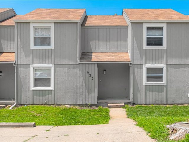 Homes for Sale in Liberty, MO 64068 | 623 N Gallatin Street