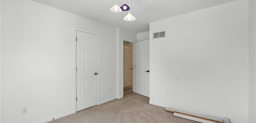 Homes for Sale in Kansas City, MO 64155 | 901 NE 116th Terrace