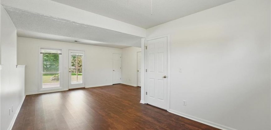 Homes for Sale in Kansas City, MO 64155 | 901 NE 116th Terrace