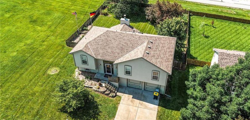 Homes for Sale in Kansas City, MO 64155 | 901 NE 116th Terrace