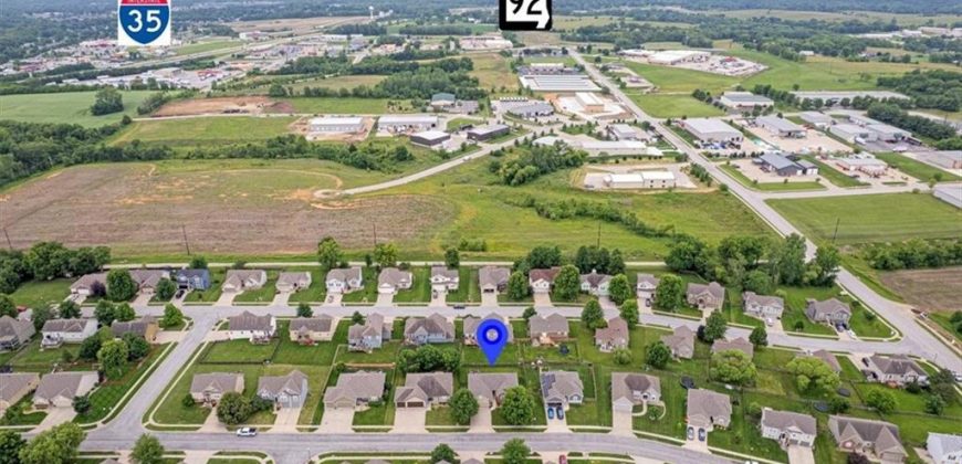 Homes for Sale in Kearney, MO 64060 | 905 W 8th Avenue