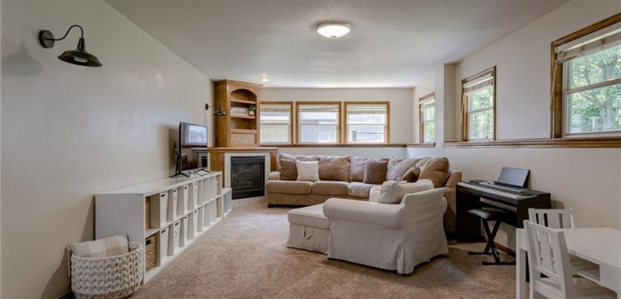 Homes for Sale in Kansas City, MO 64151 | 5712 N Mayview Avenue