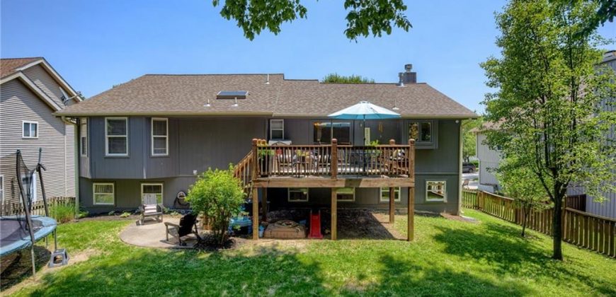 Homes for Sale in Kansas City, MO 64151 | 5712 N Mayview Avenue