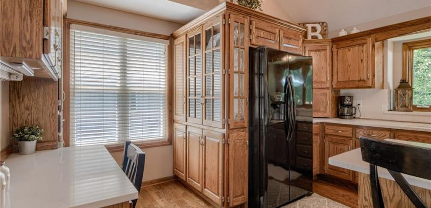Homes for Sale in Kansas City, MO 64151 | 5712 N Mayview Avenue