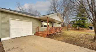 Homes for Sale in Smithville, MO 64089 | 506  Hilltop Street