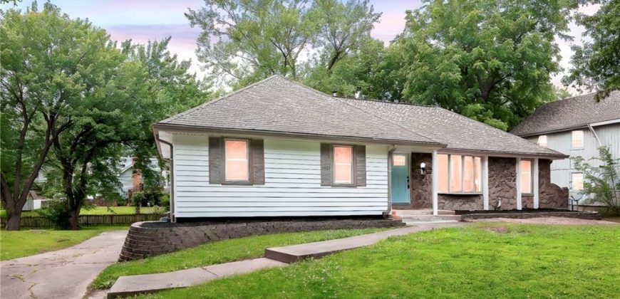 Homes for Sale in Gladstone, MO 64119 | 6100 N Cleveland Avenue