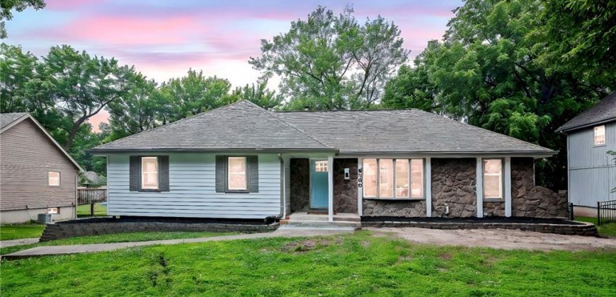 Homes for Sale in Gladstone, MO 64119 | 6100 N Cleveland Avenue
