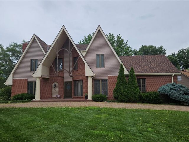 Homes for Sale in Kearney, MO 64060 | 1001 S Jefferson Street