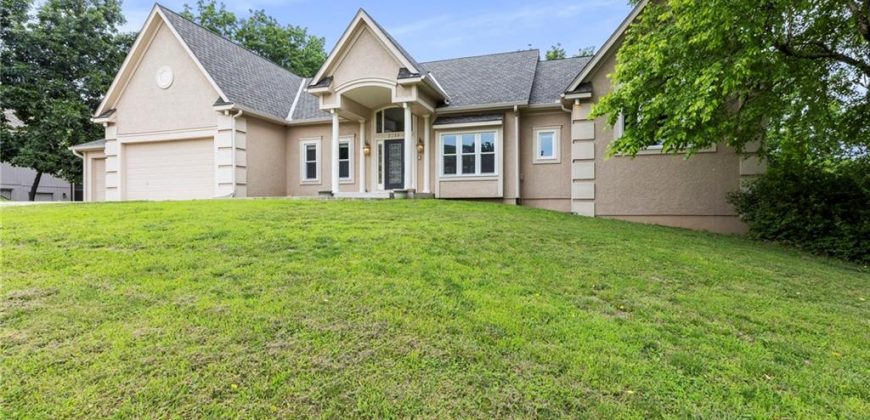 Homes for Sale in Gladstone, MO 64119 | 2710 NE 76th Terrace