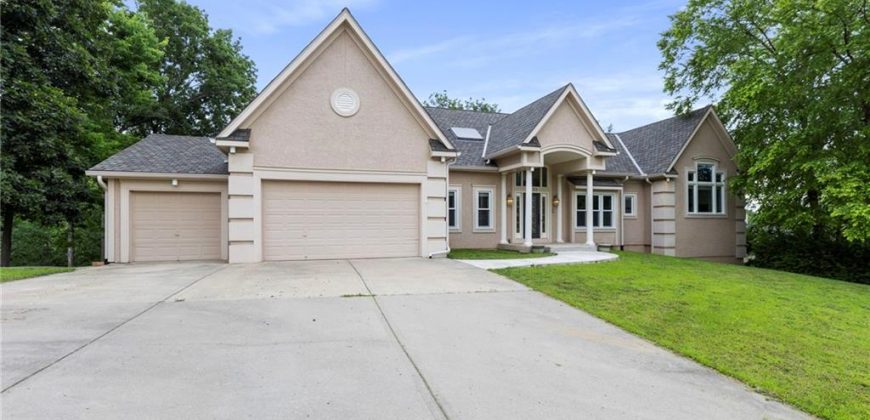 Homes for Sale in Gladstone, MO 64119 | 2710 NE 76th Terrace