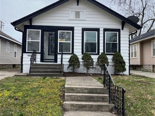 Homes for Sale in North Kansas City, MO 64116 | 1211 E 21st Avenue