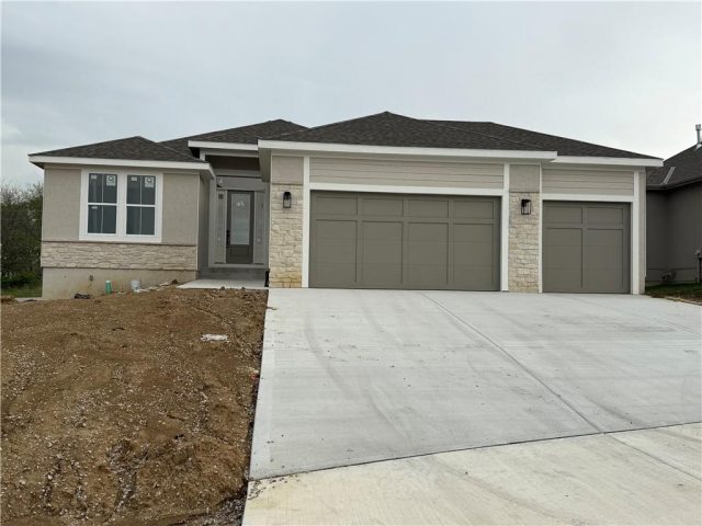 Homes for Sale in Kansas City, MO 64157 | 9845  104th Street
