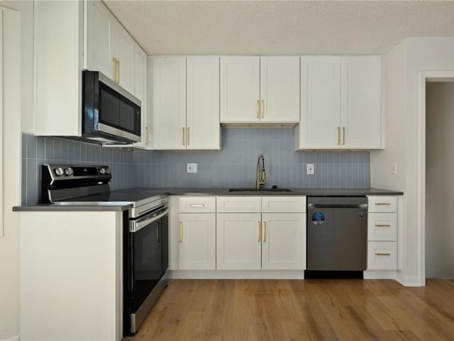 Homes for Sale in Kansas City, MO 64151 | 6101 NW 51st Terrace