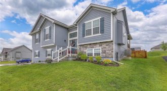 Homes for Sale in Kearney, MO 64060 | 1610  Willow Lane