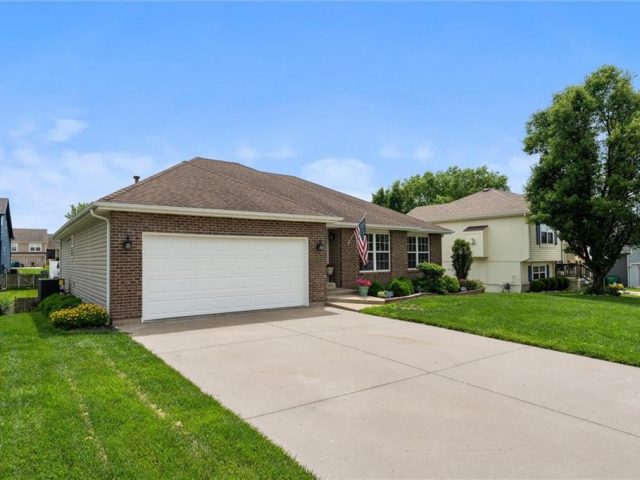 Homes for Sale in Platte City, MO 64079 | 1208  River Run Drive