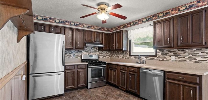 Homes for Sale in Kansas City, MO 64151 | 6108 NW 51st Terrace