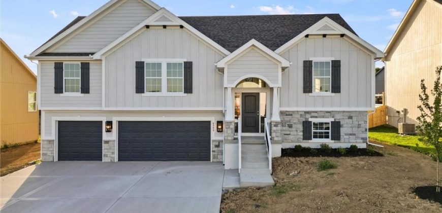 Homes for Sale in Kansas City, MO 64156 | 5911 NE 118th Street