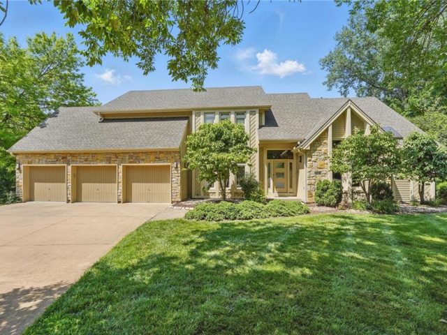 Homes for Sale in Kansas City, MO 64151 | 6112 N Mattox Road