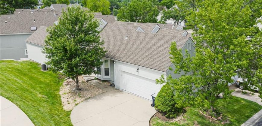 Homes for Sale in Kansas City, MO 64155 | 412 NE 96th Terrace
