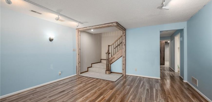 Homes for Sale in Kansas City, MO 64155 | 412 NE 96th Terrace