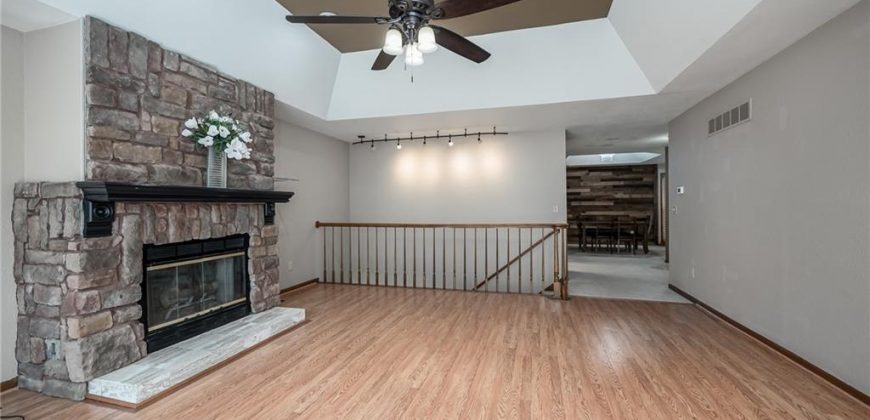 Homes for Sale in Kansas City, MO 64155 | 412 NE 96th Terrace