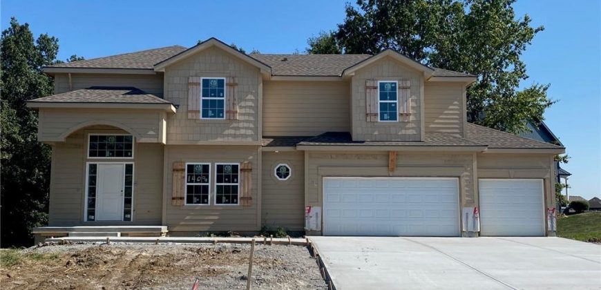 Homes for Sale in Kearney, MO 64060 | 1302  Melissa Court