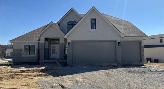 Homes for Sale in Parkville, MO 64152 | 13494  Terrace Park Drive