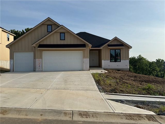 Homes for Sale in Kansas City, MO 64156 | 4710 N 86TH Terrace