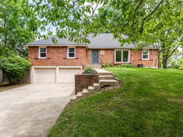 Homes for Sale in Liberty, MO 64068 | 1539 N Withers Road