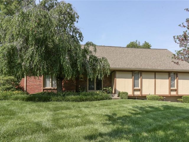 Homes for Sale in Kansas City, MO 64152 | 9719 NW 71st Street