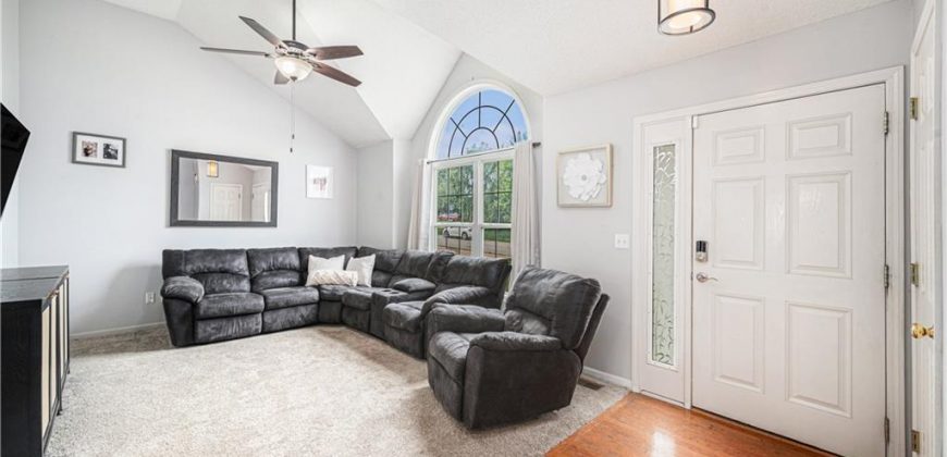 Homes for Sale in Kansas City, MO 64155 | 10414 N Tracy Avenue