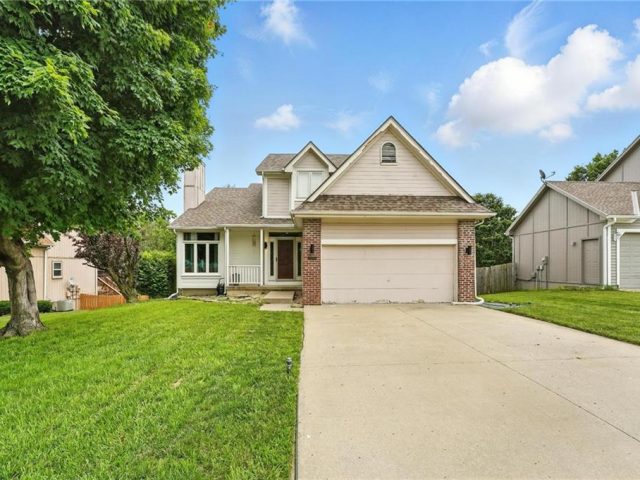 Homes for Sale in Kansas City, MO 64119 | 7115 N Corrington Avenue