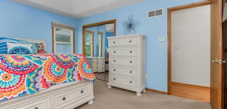 Homes for Sale in Lake Waukomis, MO 64151 | 376 NW North Shore Drive